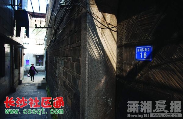 huangj14121072.JPG
